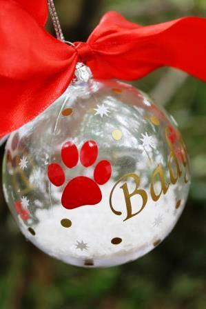 Even our furry friends deserves a bauble